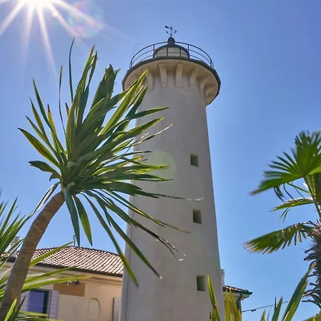 Sunny And Bright Beautiful דירה ביביונה